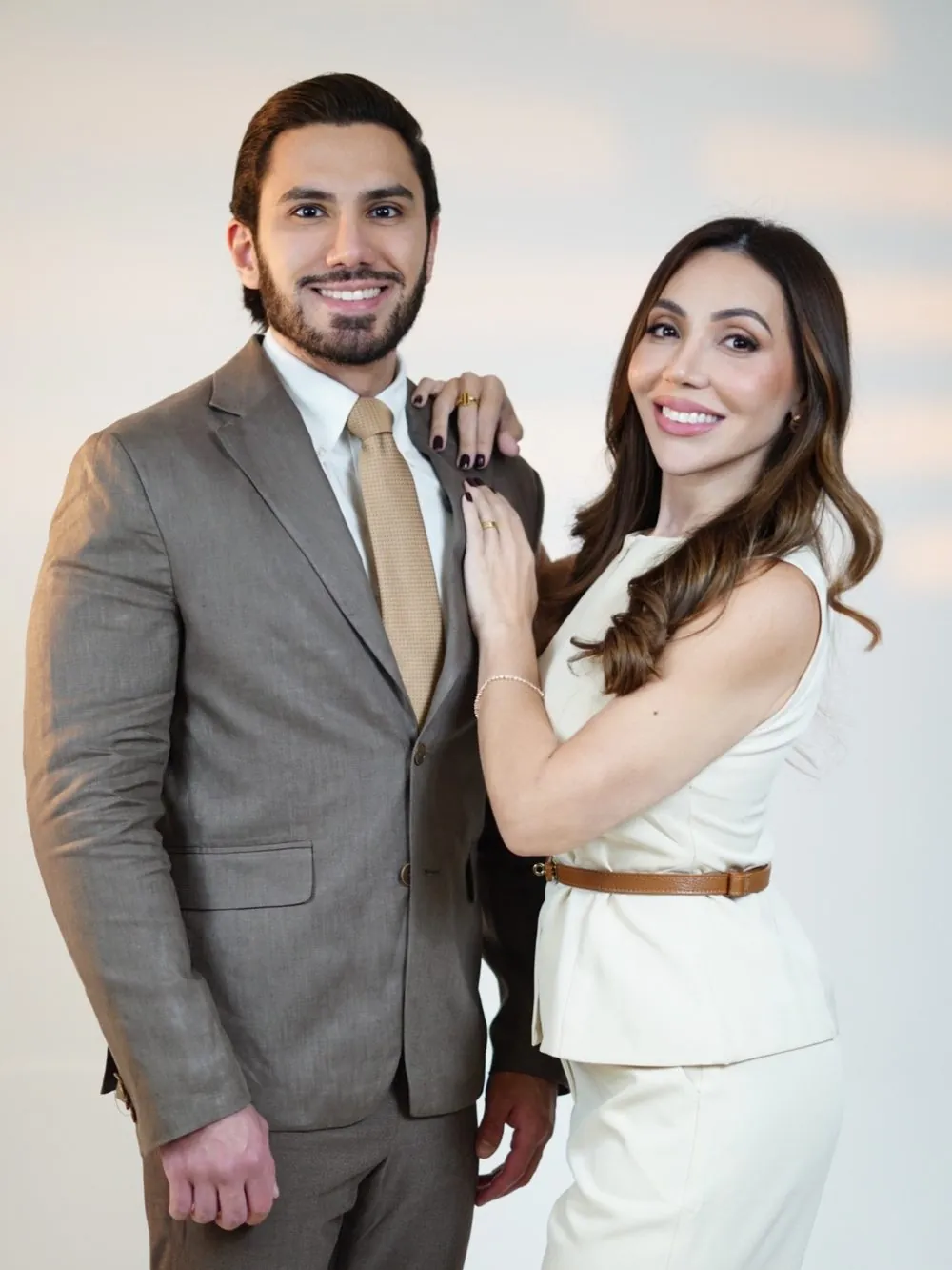 Dr. Gabriel Mattos Henriques e Dra. Leciana Ramos, fundadores do Instituto Avinu
