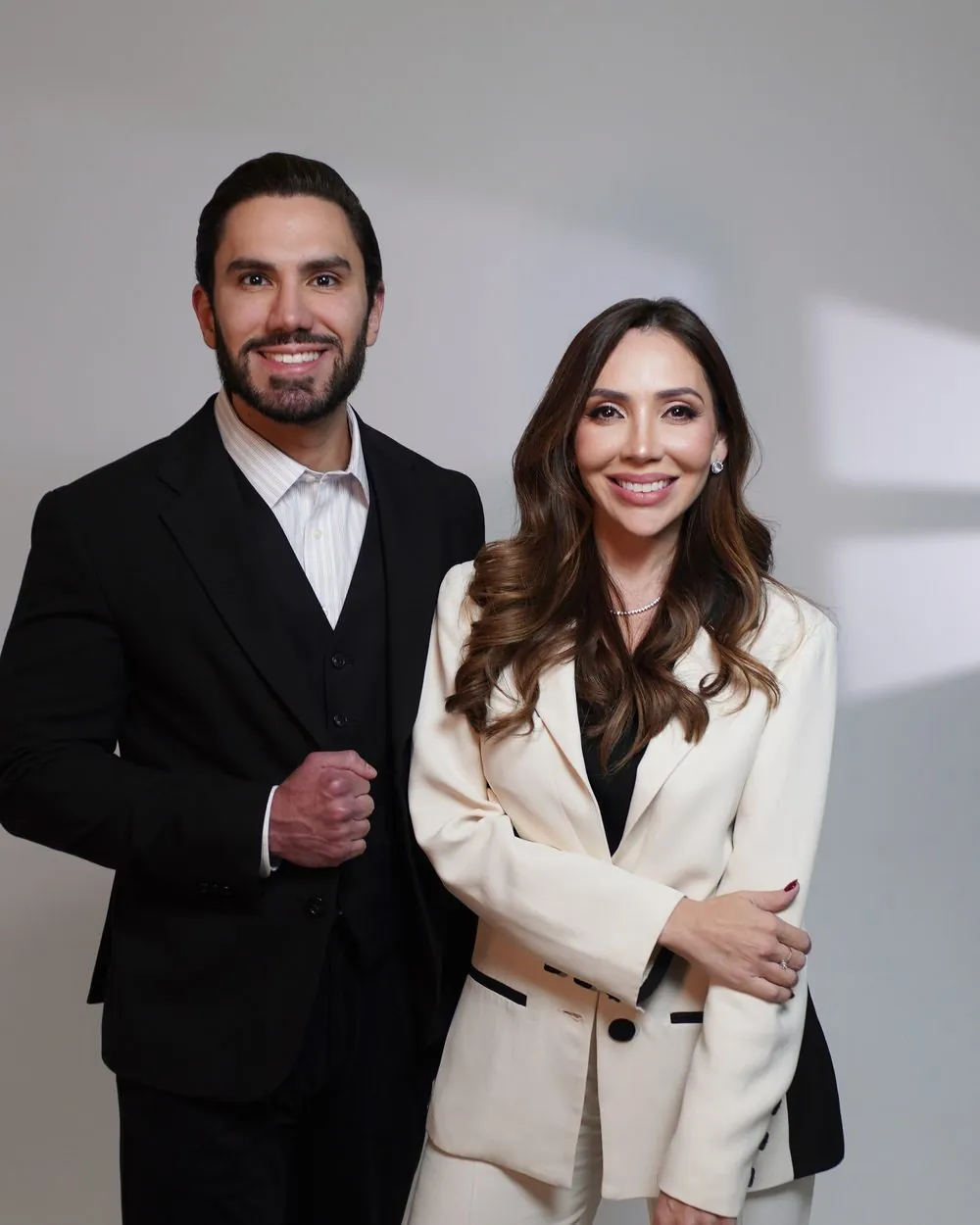 Dr. Gabriel Mattos Henriques e Dra. Leciana Ramos